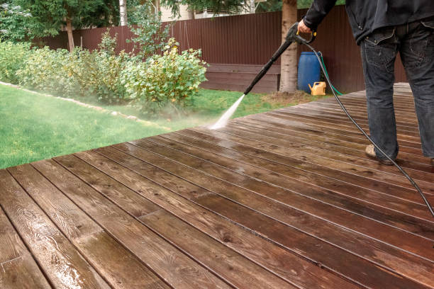 Best Driveway Pressure Washing  in Elgin, TX